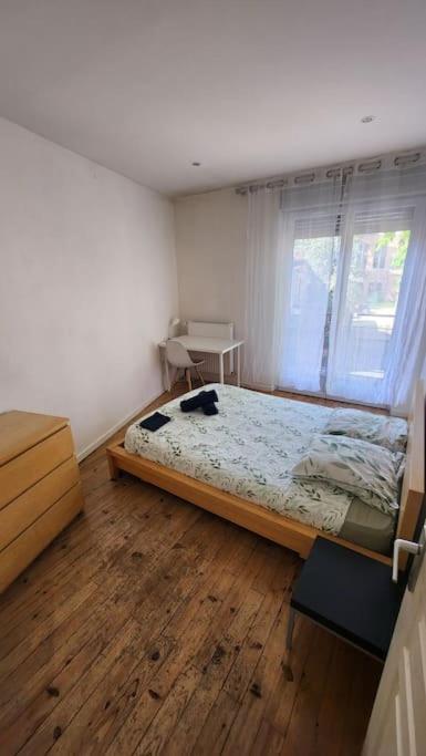 T3 Petit Confort - Proche Commodites - Parking Prive Toulouse Buitenkant foto